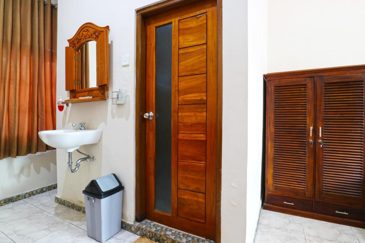 Kawali Homestay Kuta Kuta  Exterior photo